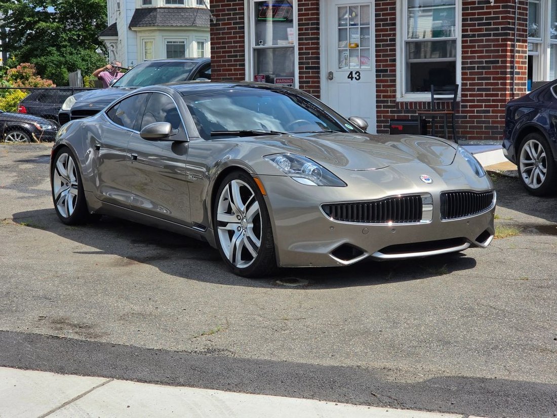 Sedan in Beverly, MA, United States 1 - 19064937