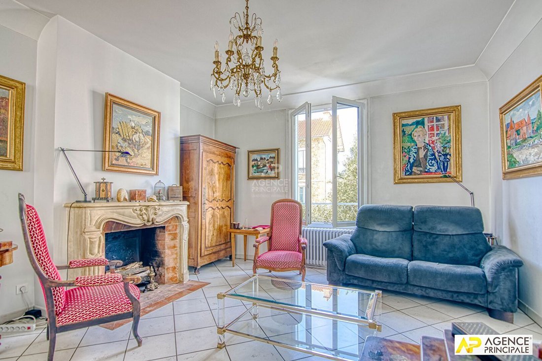 House in Domaine National du Château, Versailles, France 2 - 19061167