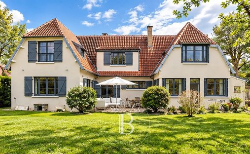 Maison à Sud, Saint-Nom-la-Bretèche, France 1