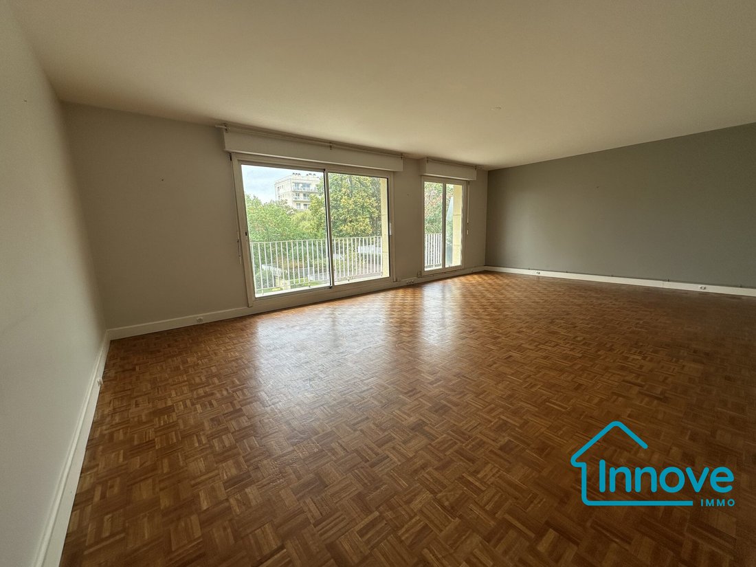 Wohnung in Nationales Schlossgebiet, Versailles, Frankreich 1 - 18385058