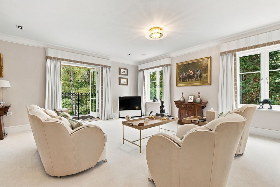 Apartment in Sunningdale, England 3 - 19062674