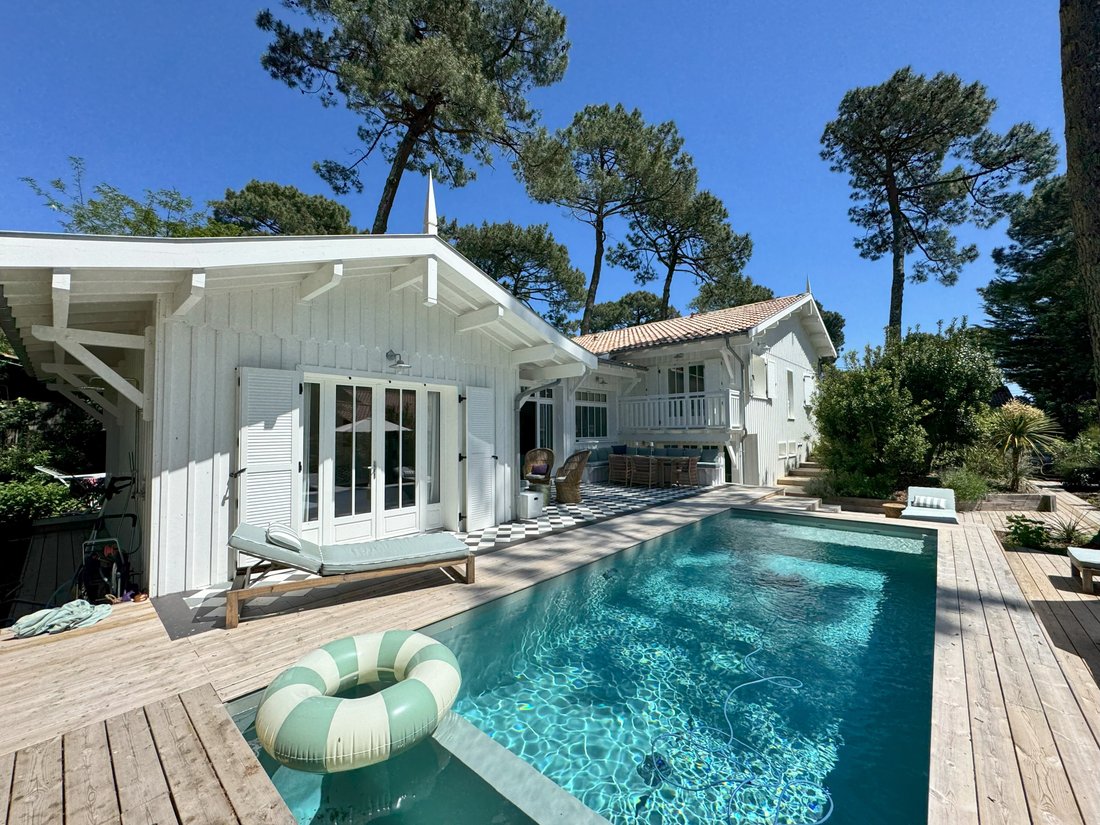 Villa in Lege Bourg, Lège-Cap-Ferret, France 2 - 19060204