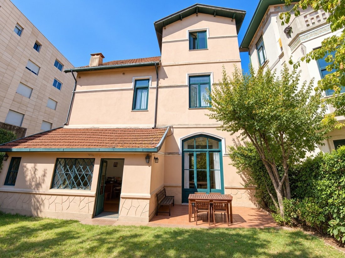 Apartment in Cedofeita, Santo Ildefonso, Se, Miragaia, Sao Nicolau e Vitoria, Porto District, Portugal 3 - 19060786