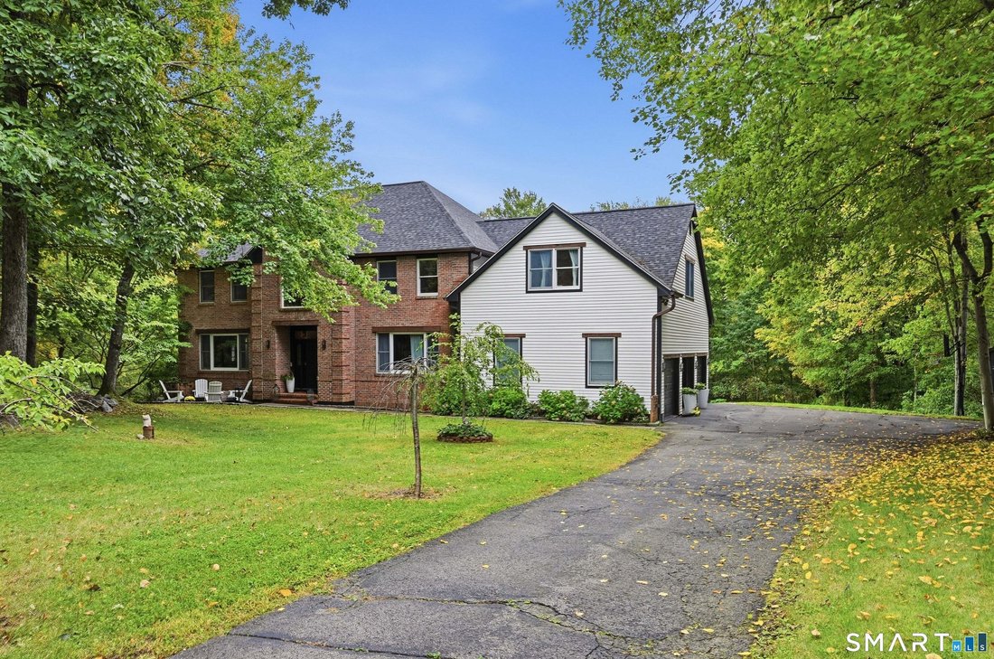 House in Brookfield, Connecticut, United States 2 - 19059476
