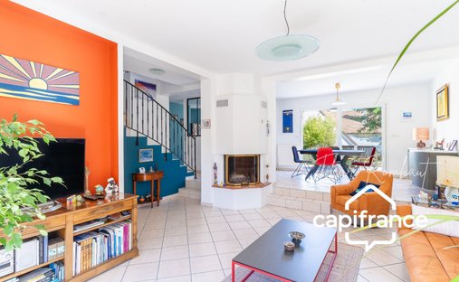 House in Gif-sur-Yvette, Ile-de-France, France 1
