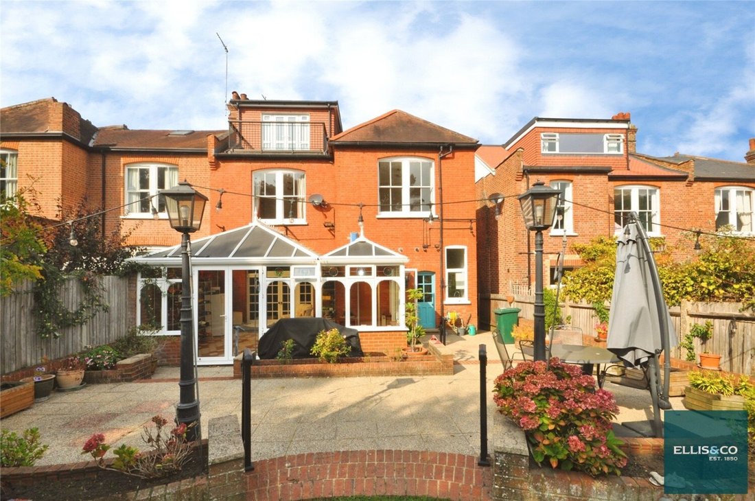 House in Finchley, Barnet, England 2 - 19062717
