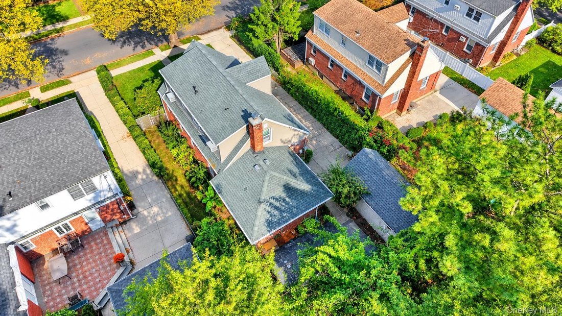Casa en New Hyde Park, Nueva York, Estados Unidos 3 - 19062951