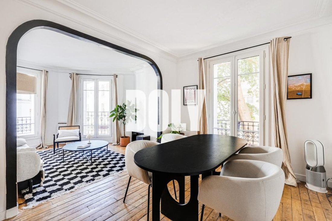 Apartment in Montmartre, Paris 18e Arrondissement, Paris 2 - 19060537