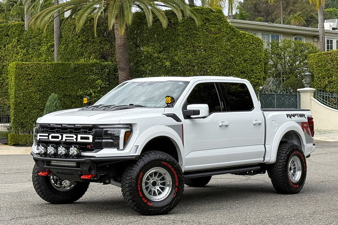Pickup in West Hollywood, CA, United States 1 - 19061290