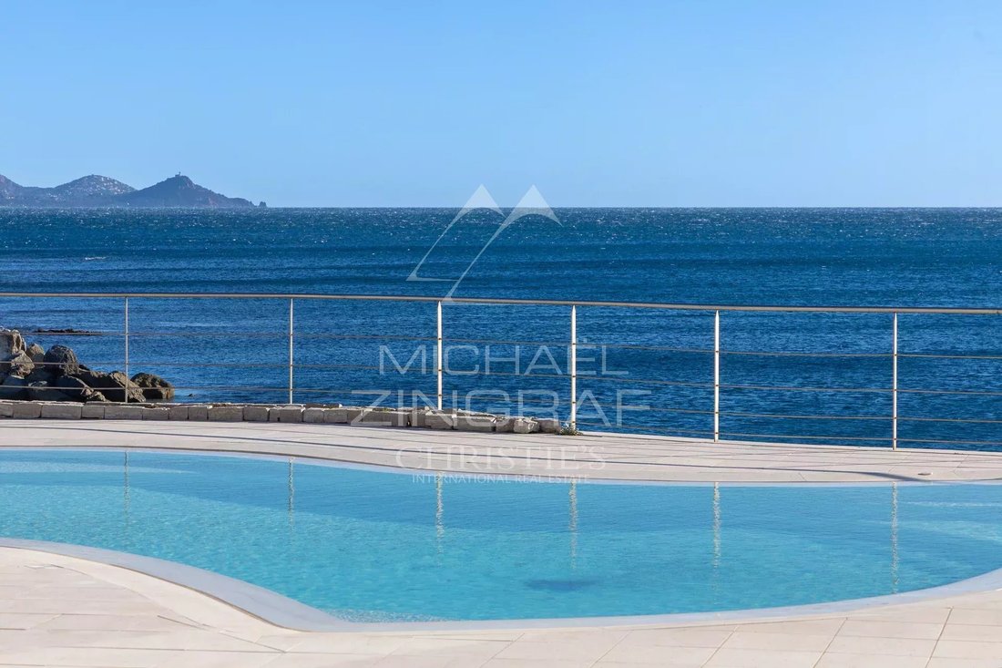 Villa in Les Issambres, Roquebrune-sur-Argens, France 5 - 19060615