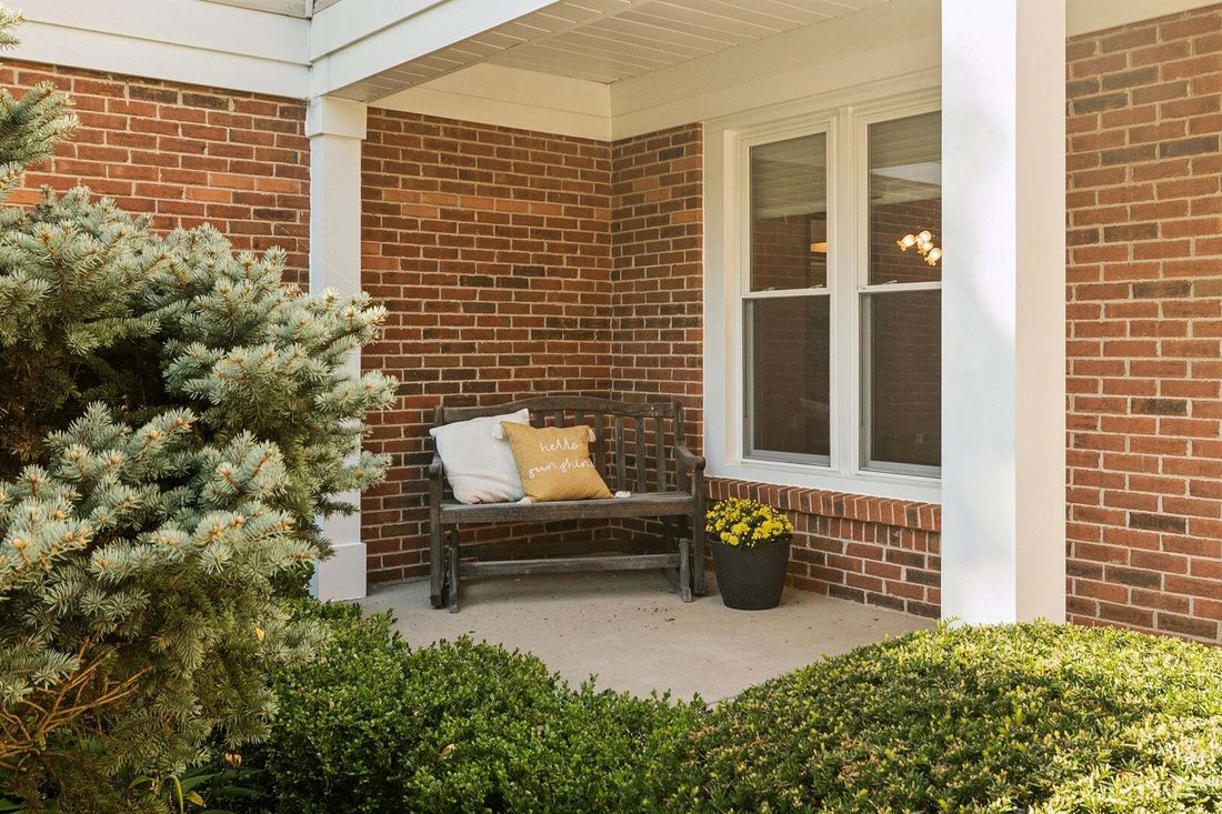 House in Buffalo Grove, Illinois, United States 2 - 19059703