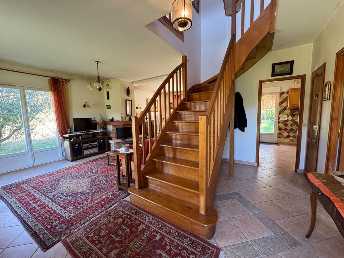 House in Gambaiseuil, Ile-de-France, France 4 - 19063946