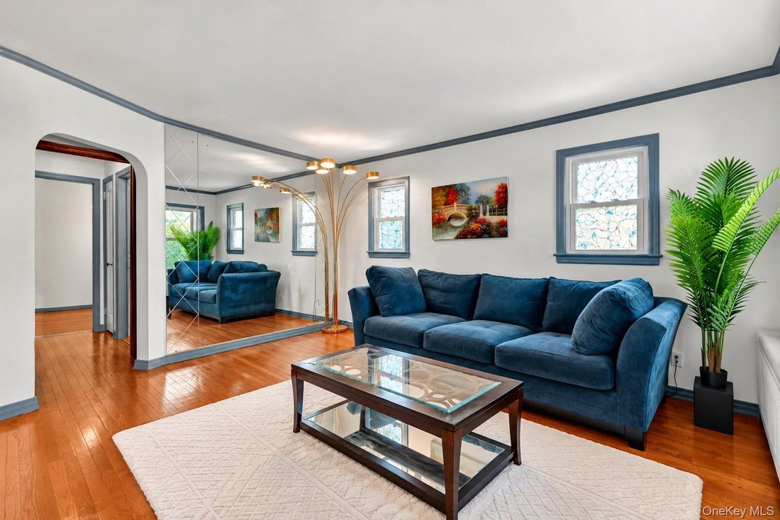 Casa en New Hyde Park, Nueva York, Estados Unidos 5 - 19062951