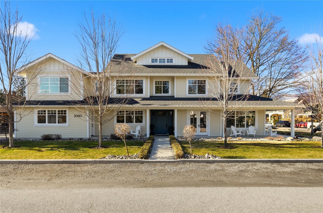 House in Kelowna, British Columbia, Canada 2 - 19065558