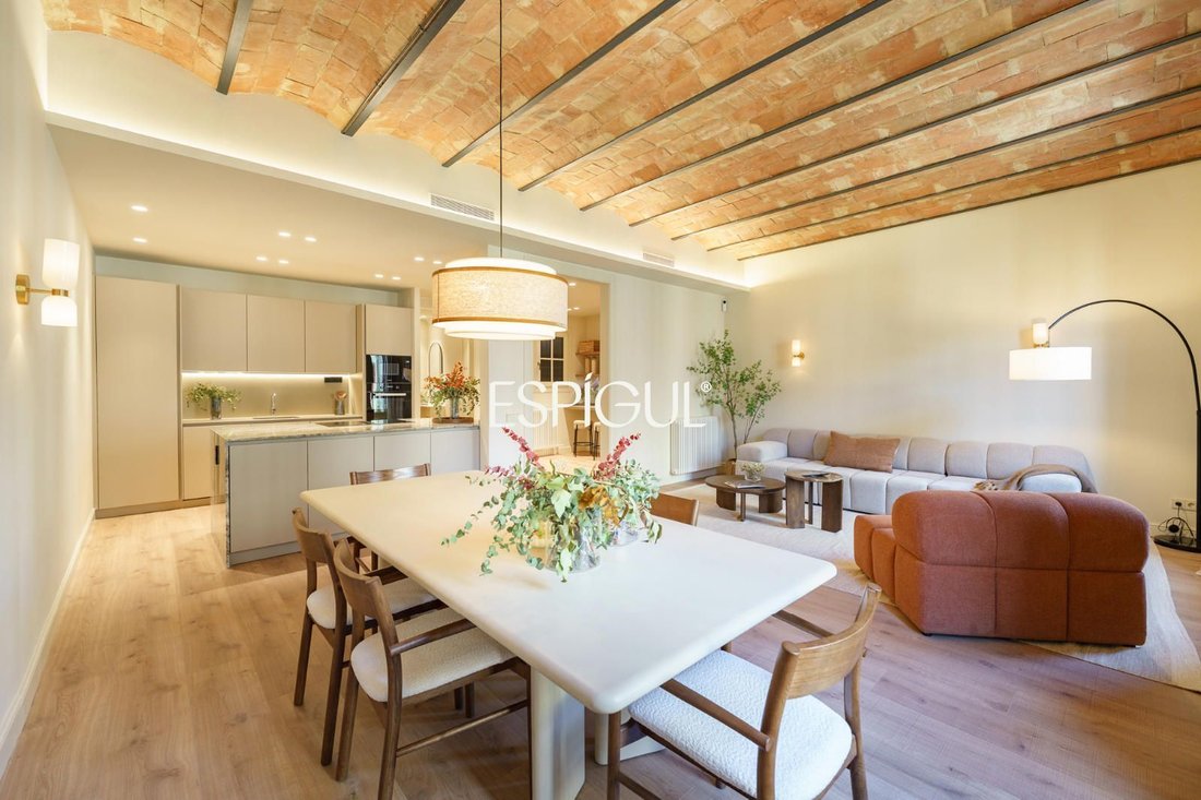 Apartment in Eixample, Barcelona, Spain 2 - 19059356