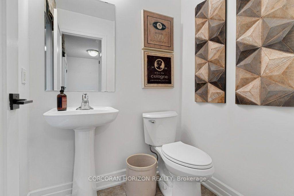 House in Cambridge, Ontario, Canada 5 - 19061570