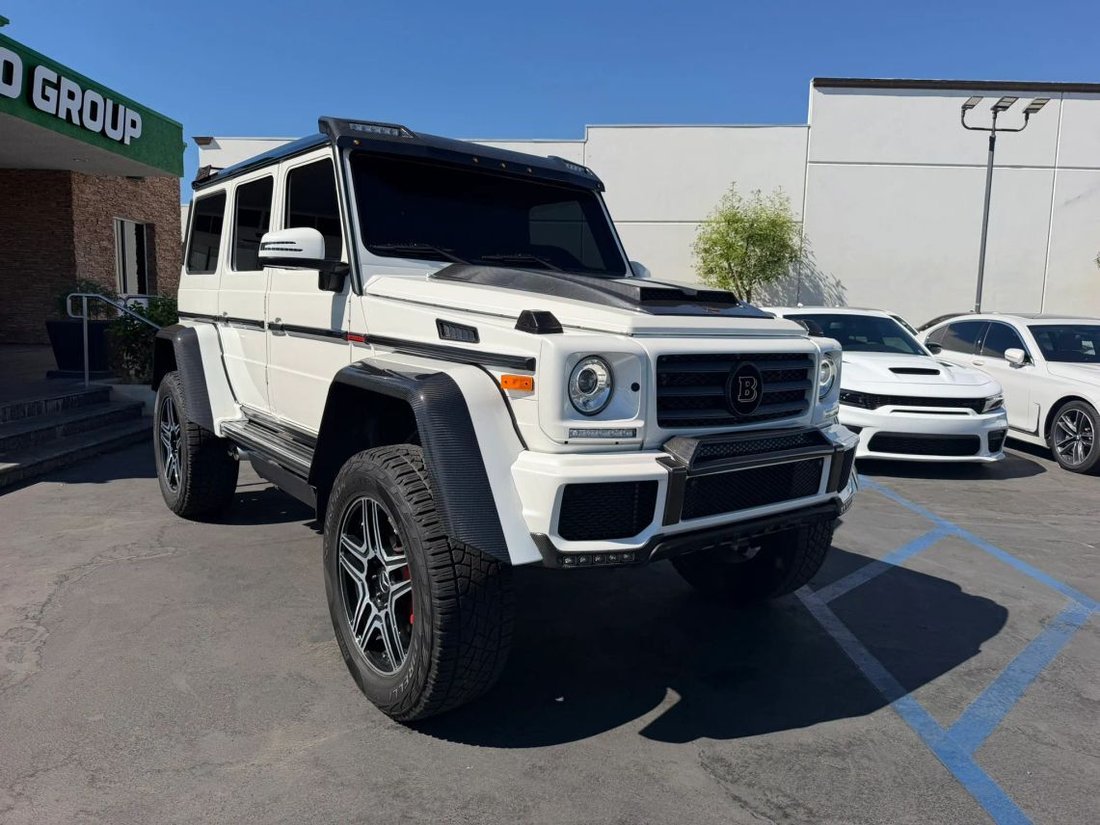 Suv in Ontario, CA, United States 2 - 19055931