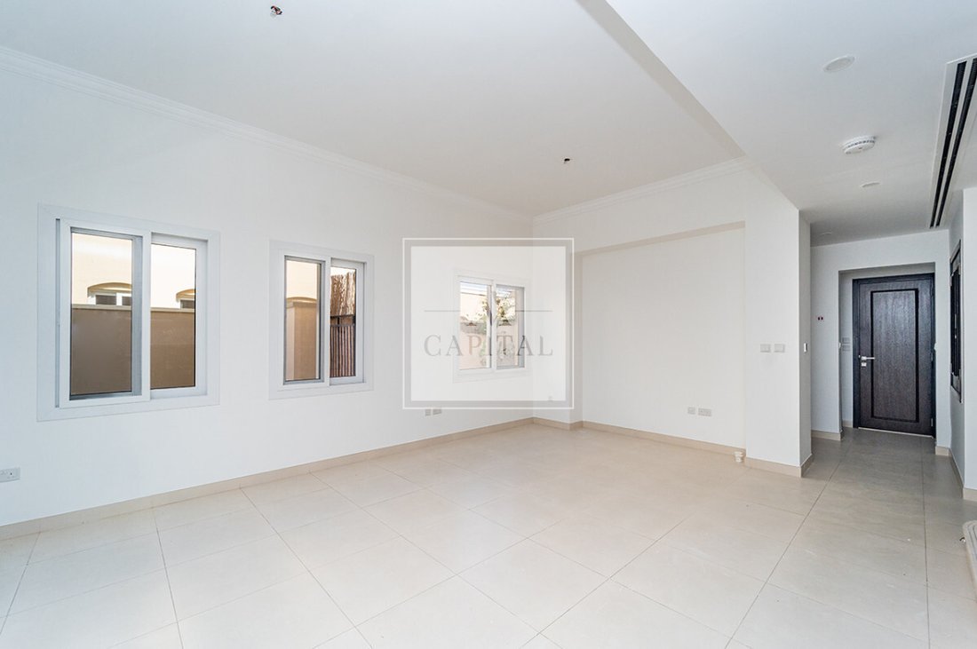 Townhouse in Al Barsha South 5, Al Barsha, Dubai 2 - 19060346