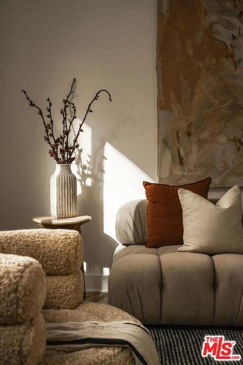 Condo in Los Angeles, California, United States 5 - 19062276