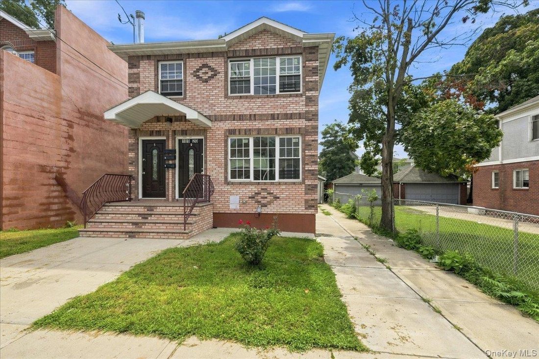 House in New York, New York, United States 1 - 19059551