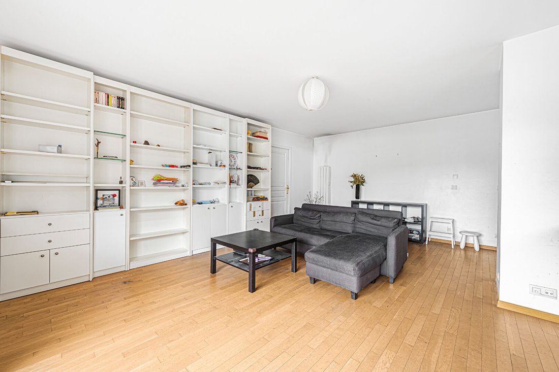 Apartment in Perouses, Paris, Ile-de-France 3 - 19061317