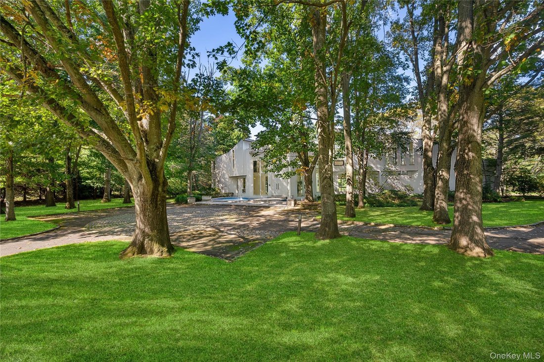 House in Old Westbury, New York, United States 2 - 19064237