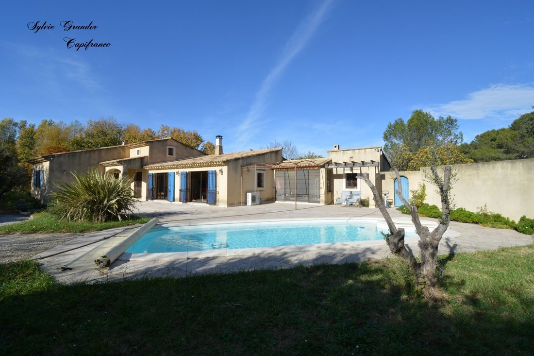 Casa en Grans, Provenza-Alpes-Costa Azul, Francia 1 - 17820759
