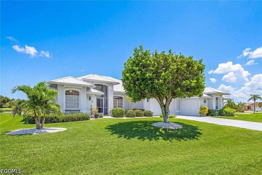 House in Cape Coral, Florida, United States 2 - 19050890