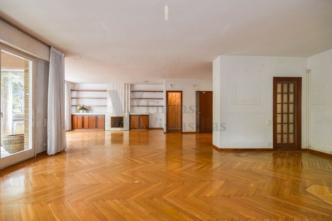 Appartement à Les Corts, Barcelone, Espagne 2 - 19060141