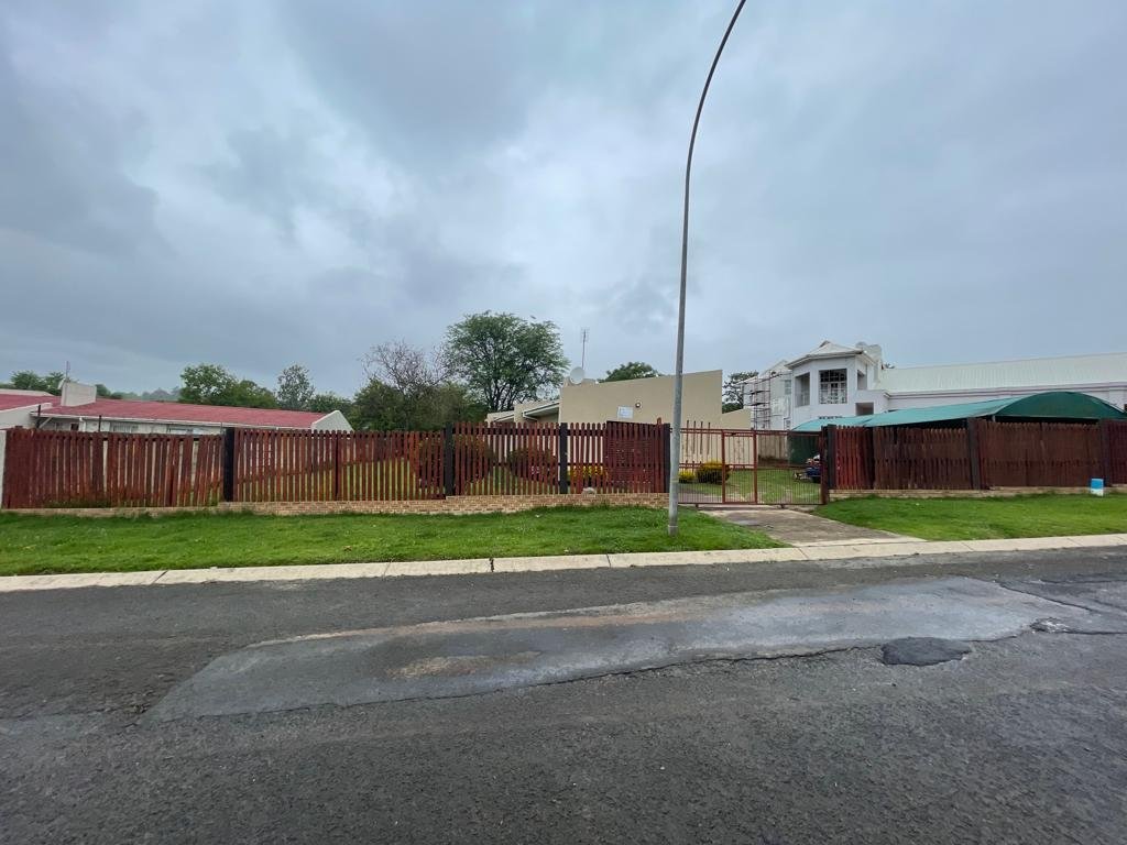 House in Mthatha, Eastern Cape, South Africa 5 - 19061353