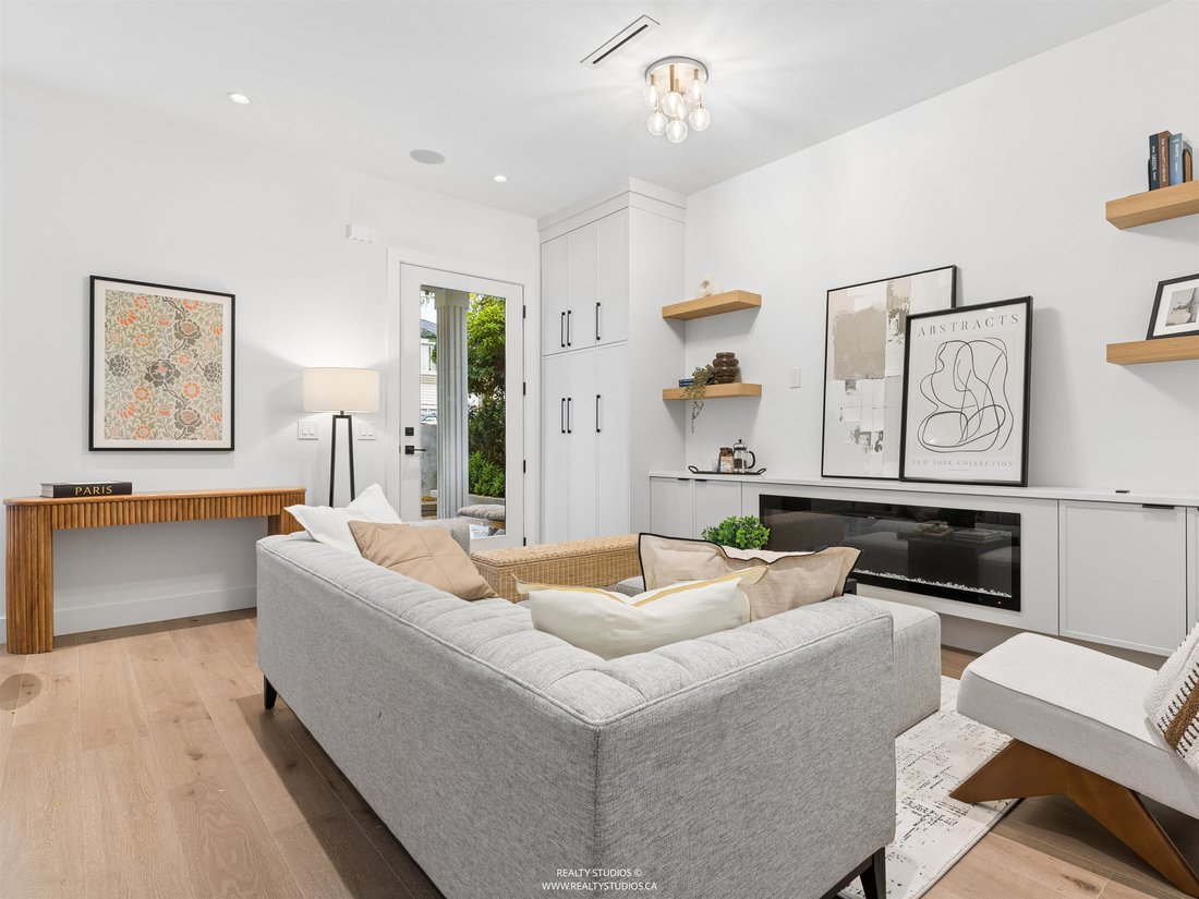 House in Vancouver, British Columbia, Canada 3 - 19065592