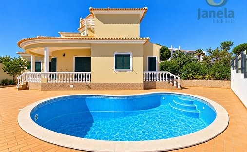 House in Olhos de Agua, Algarve, Portugal 1