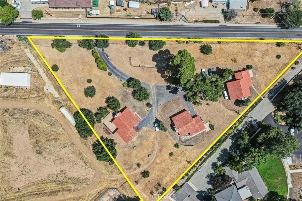 House in Cherry Valley, California, United States 2 - 19063501