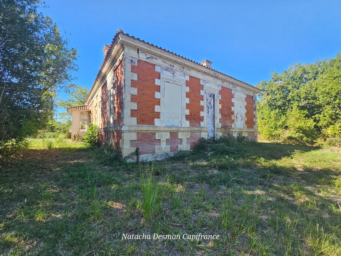 House in Soulac-sur-Mer, Nouvelle-Aquitaine, France 2 - 19060524