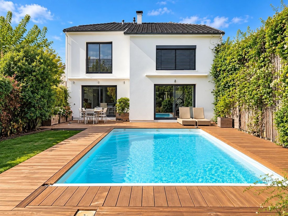House in Pessac, Nouvelle-Aquitaine, France 1 - 19059632