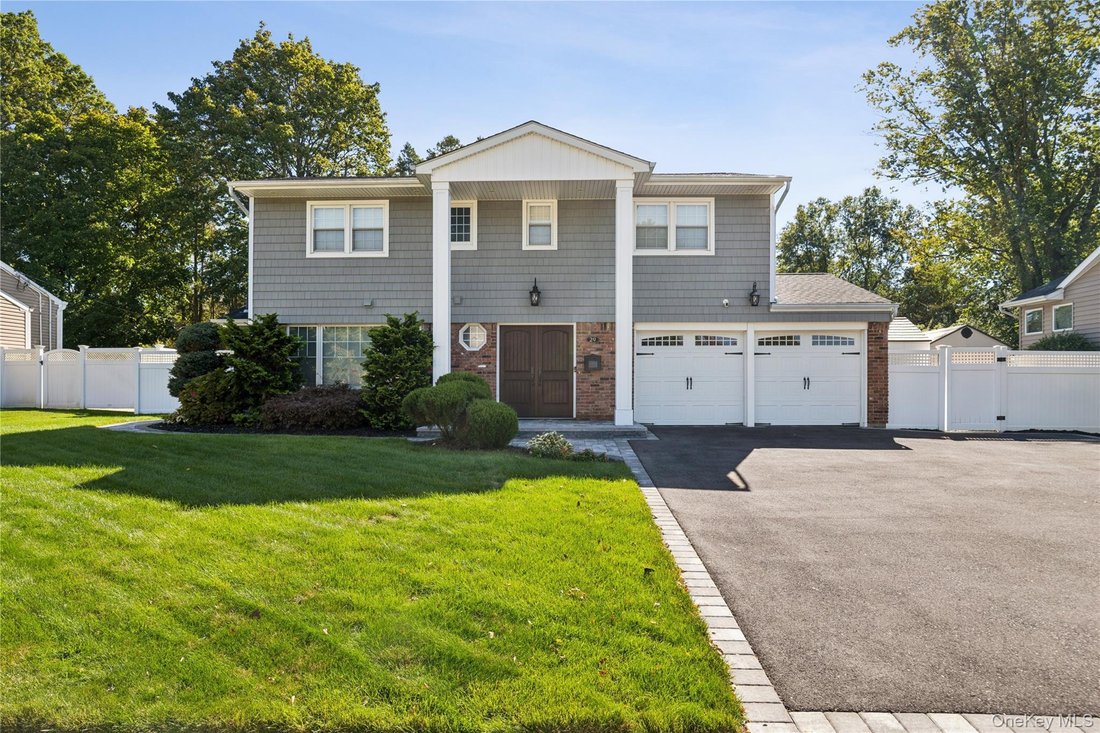 Casa a Old Bethpage, New York, Stati Uniti 1 - 19065816