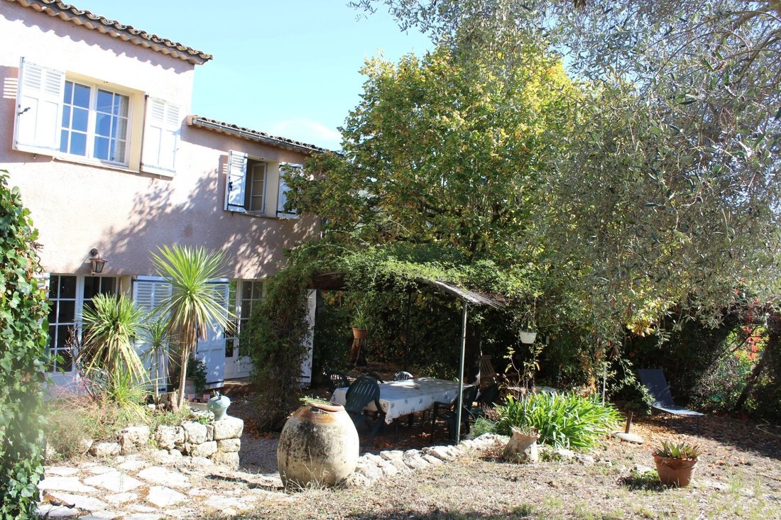 Villa à Grasse, Provence-Alpes-Côte d'Azur, France 2 - 19060623