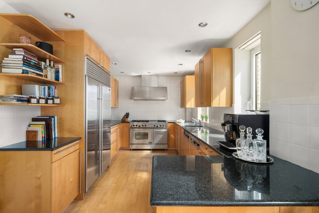 Co Op in New York, New York, United States 5 - 19064322