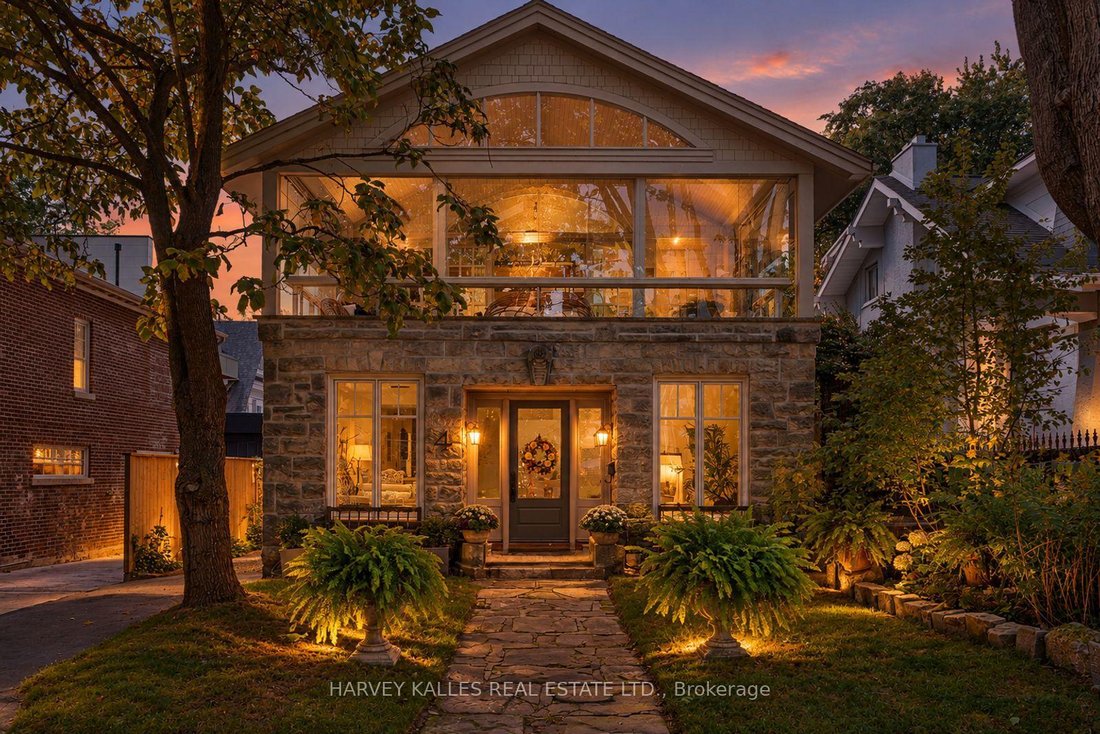 House in Toronto, Ontario, Canada 2 - 19065470