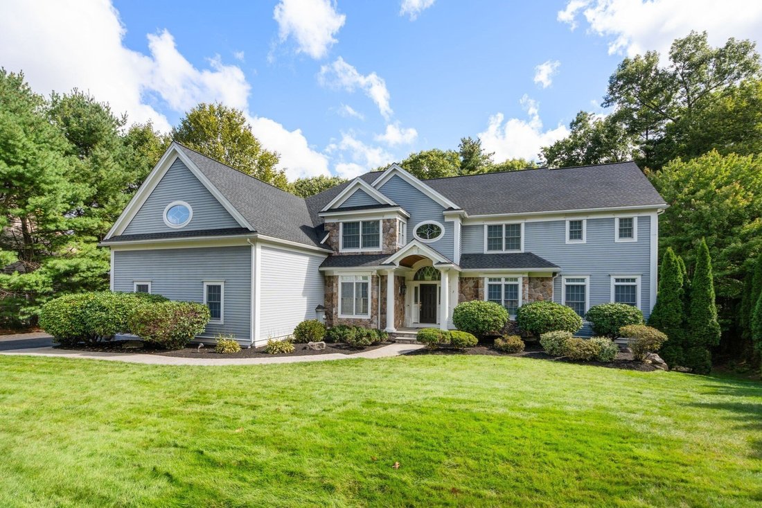 House in Shrewsbury, Massachusetts, United States 3 - 19061395