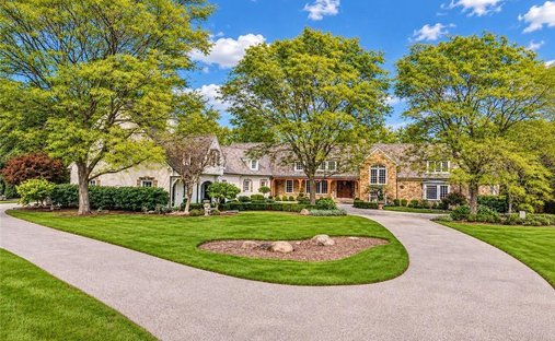 House in Gates Mills, Ohio, United States 1