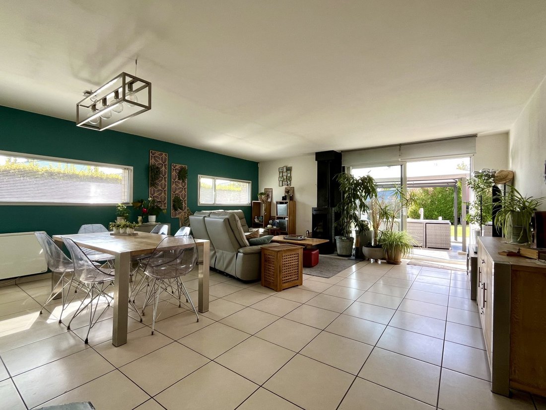 Maison à Villeneuve-d'Ascq, Hauts-de-France, France 1 - 19065682