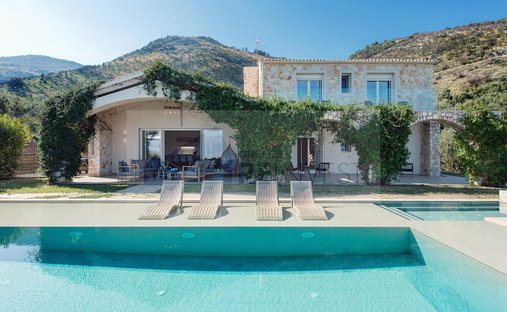 Villa in Northern Corfu, Peloponnese, Western Greece and the Ionian, Griechenland 1