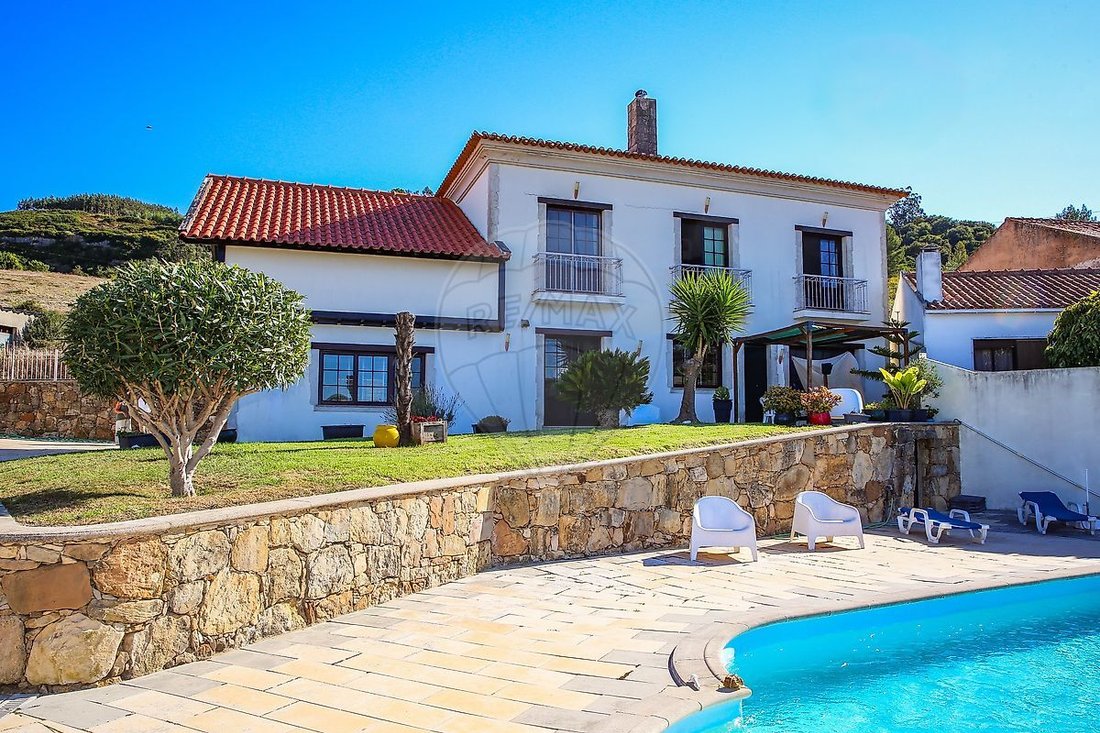 House in Santo Quintino, Lisbon, Portugal 2 - 19059550