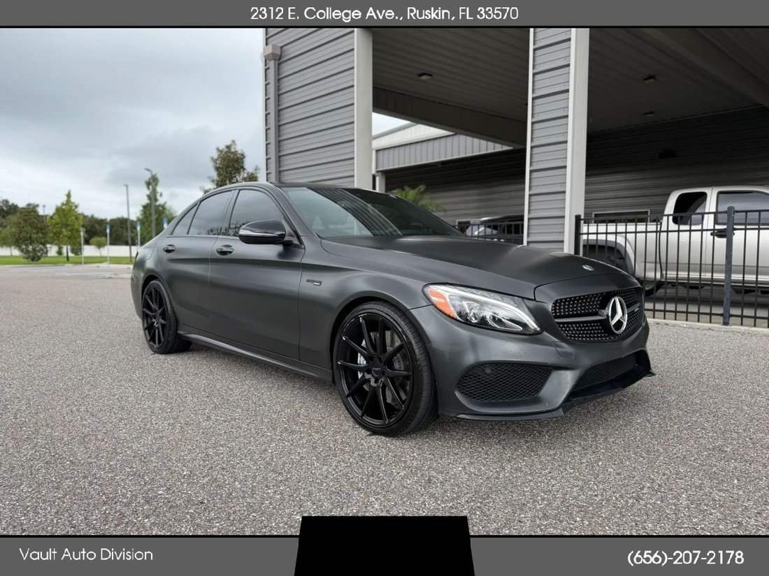 Sedan in Ruskin, FL, United States 1 - 19064923