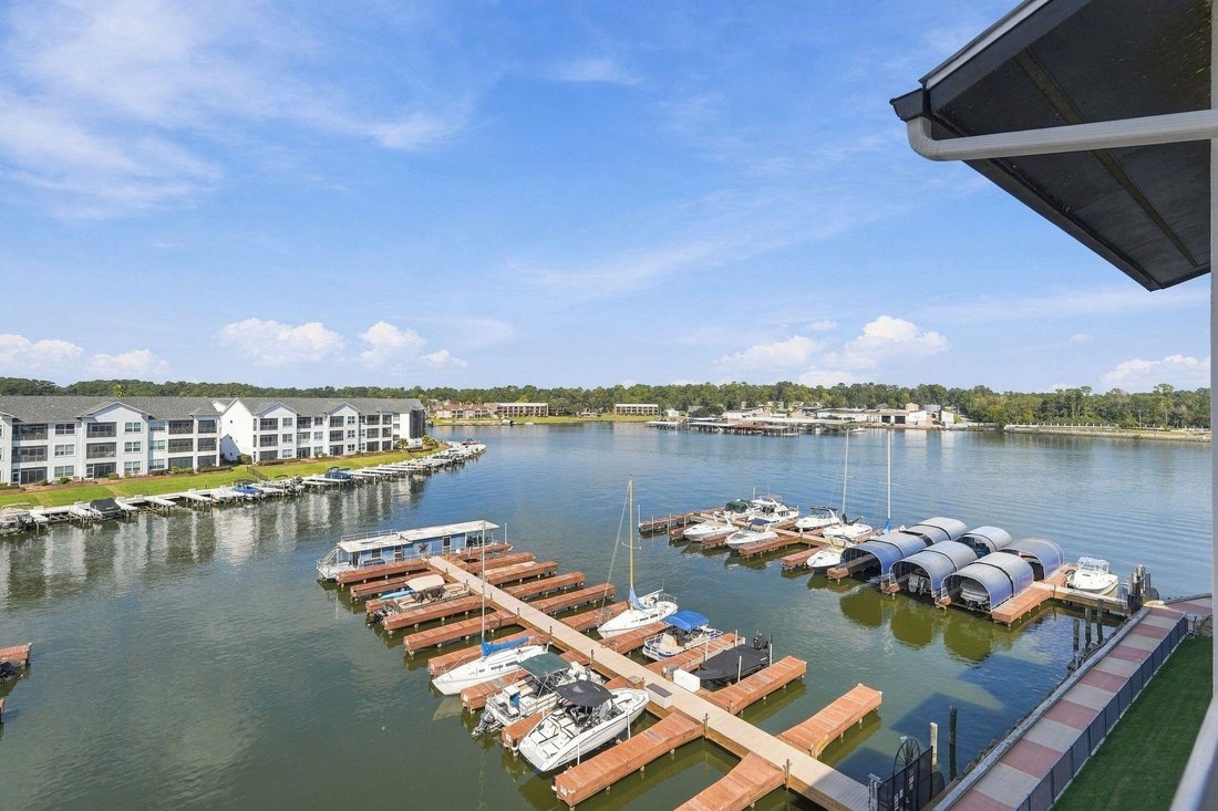 Condo in Montgomery, Texas, United States 1 - 19063613