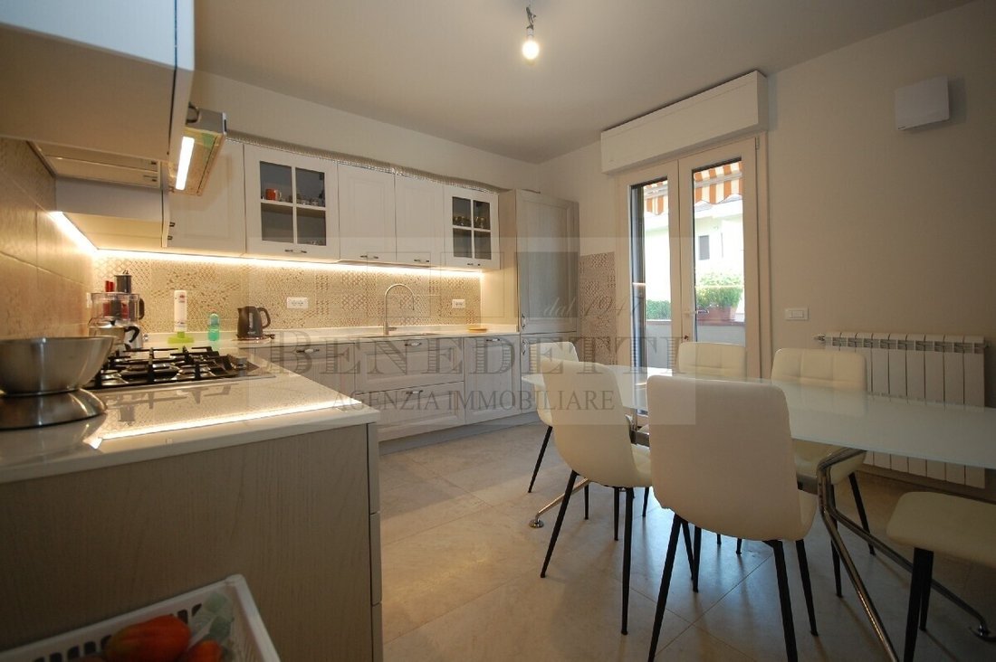 Villa in Pietrasanta, Tuscany, Italy 3 - 19059581