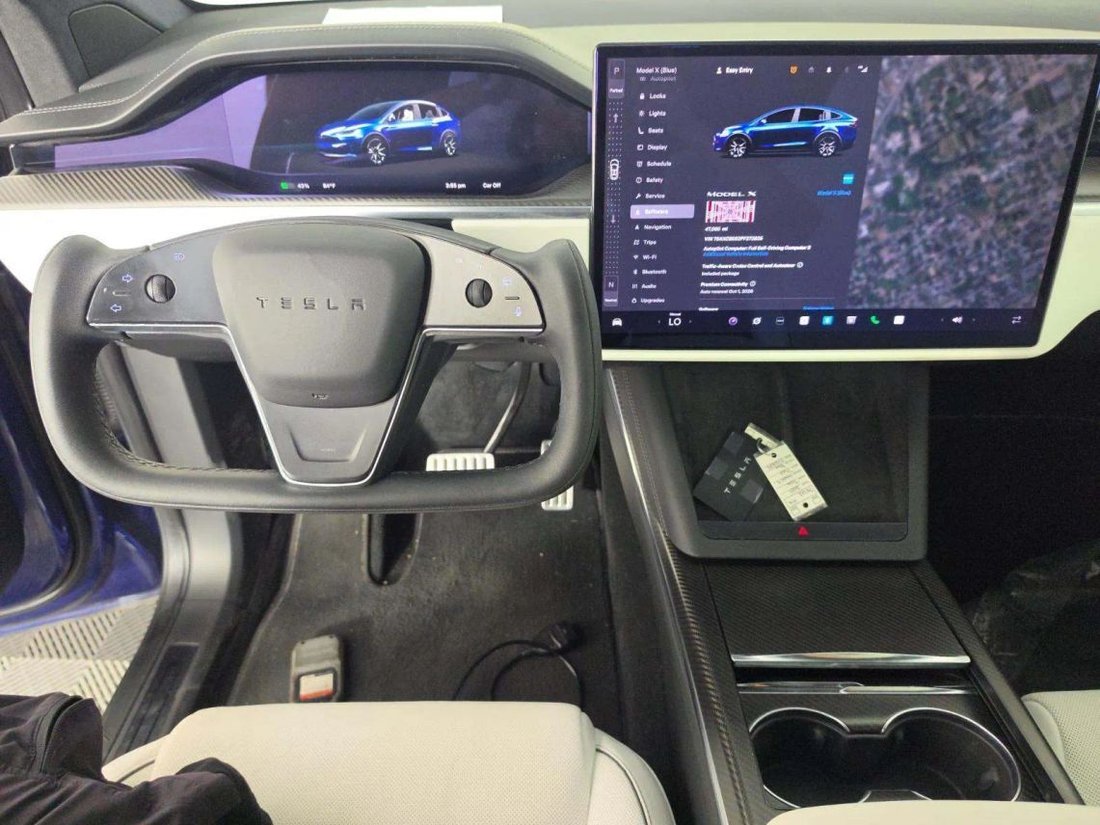 Suv in Opa Locka, FL, United States 5 - 19064881