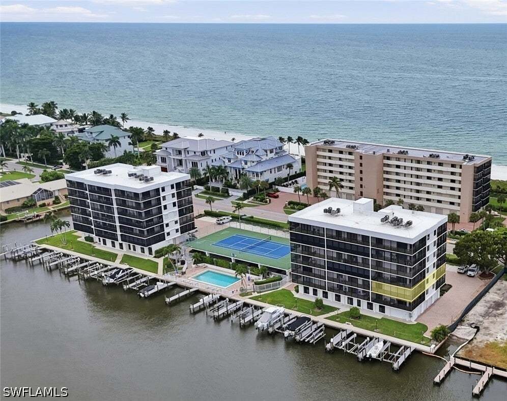 Eigentumswohnung in Naples, Florida, Vereinigte Staaten 1 - 19062263