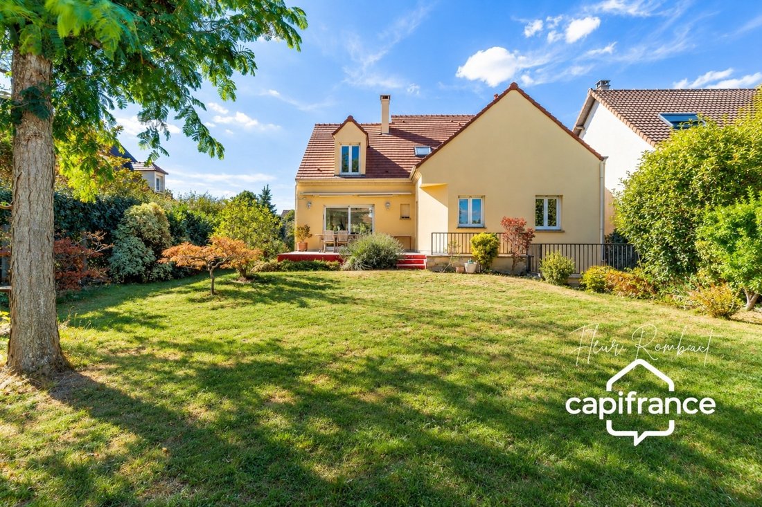 House in Gif-sur-Yvette, Ile-de-France, France 2 - 19060584
